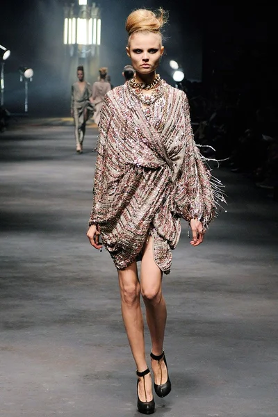 Look 40
